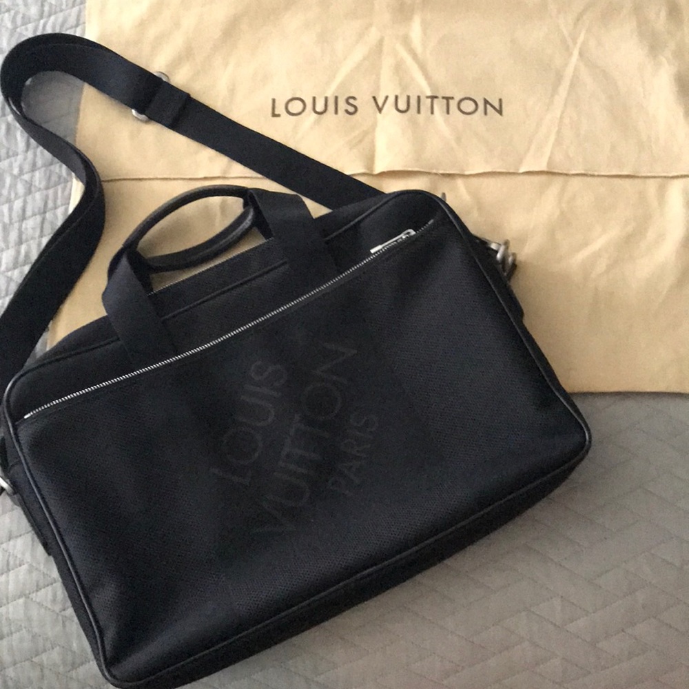 Louis Vuitton Associe PM Damier Geant Messenger